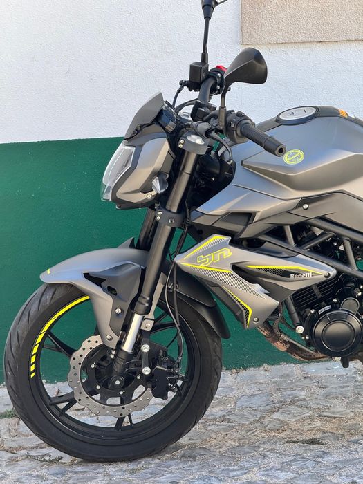 Mota Benelli BN 125