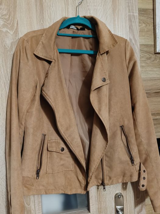 Wiosenna kurtka zamszowa camelowa 36