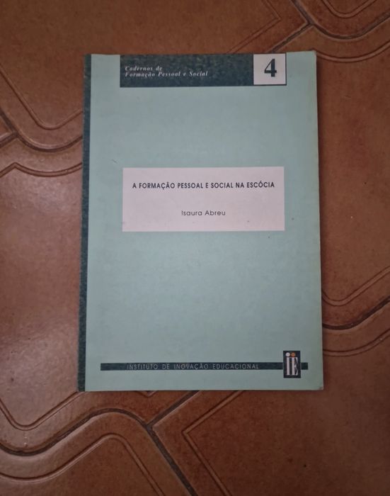 Livro A formação pessoal e social na Escócia