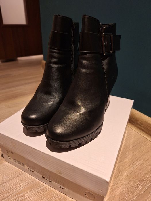 Botki damskie z Elastyczną cholewka rozmiar 37