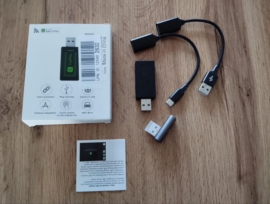 Bezprzewodowy adapter Apple CarPlay