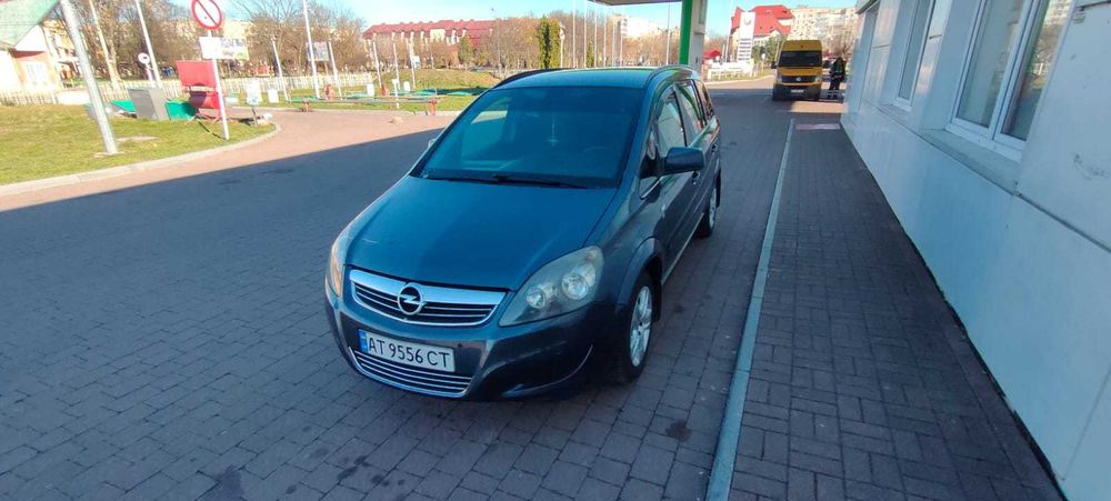 Opel Zafira B 2010