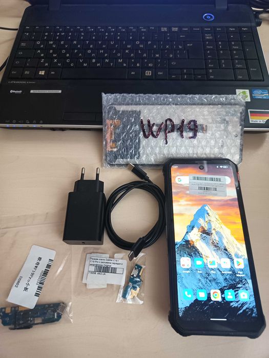 телефон Oukitel WP19