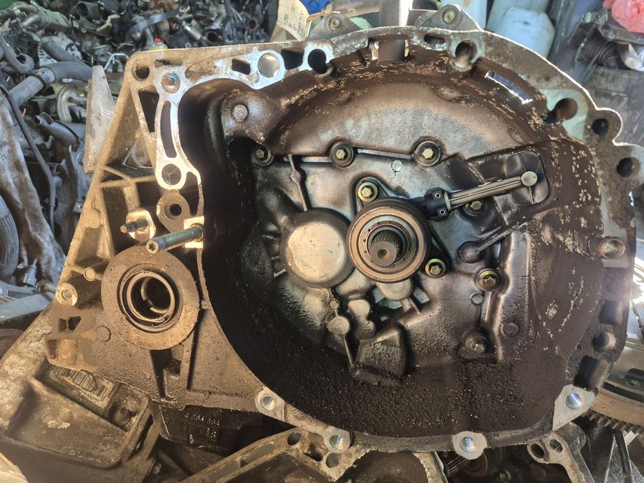 Коробки Renault Citroën Ford Dacia Opel Nissan Peugeot з Європи