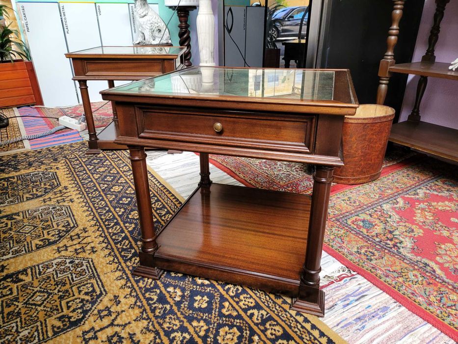 Solid Wood Coffee Table with Drawer and Mirrored Top64584265127169122