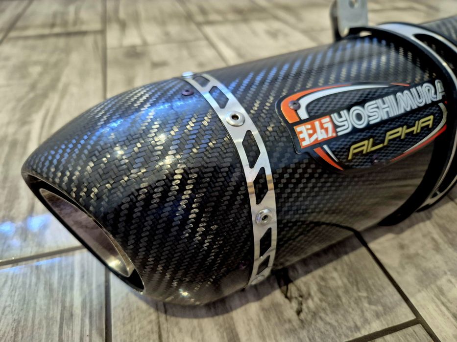 Suzuki gsr 750 Tłumik slip on  Yoshimura R11 Alpha