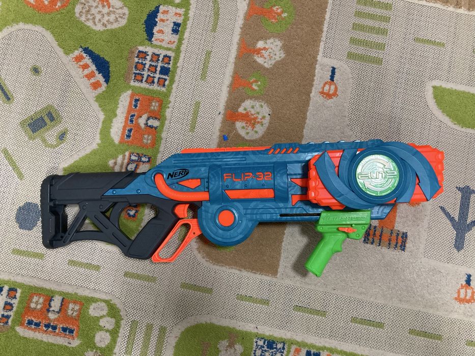 Найбільший Бластер Nerf Elite 2.0 Flipshots Flip 32