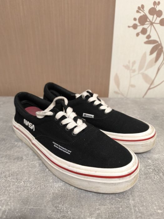 Чоловічі кроссівки CROPP