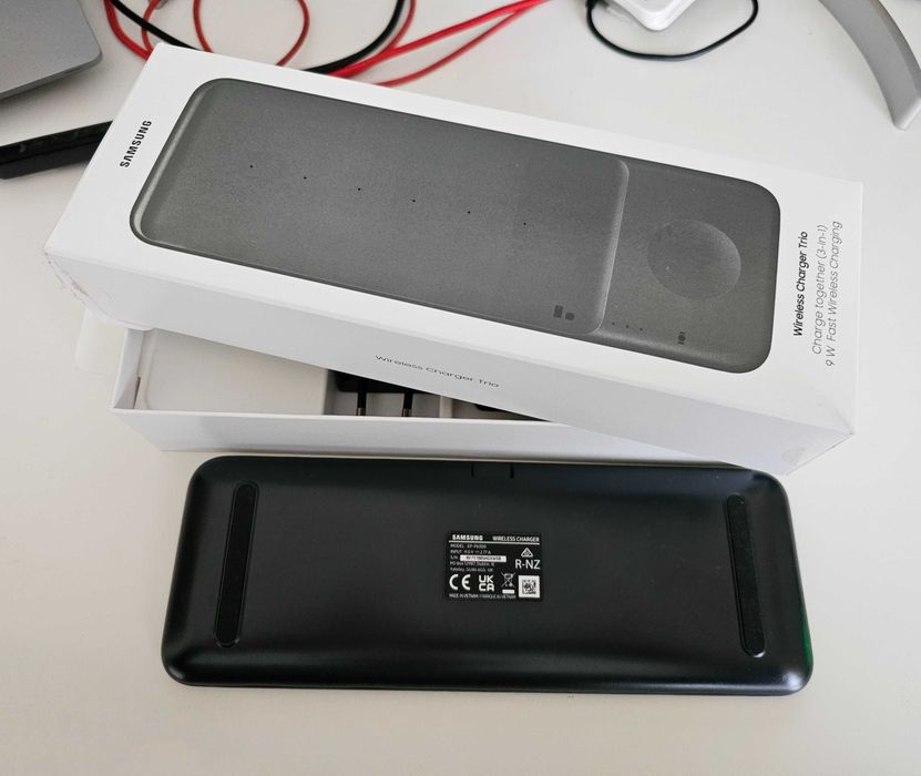 Samsung Wireless Charger Trio novo