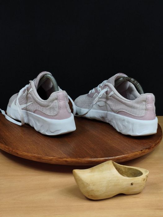 Buty r.37,5 Nike Explore Strada damskie