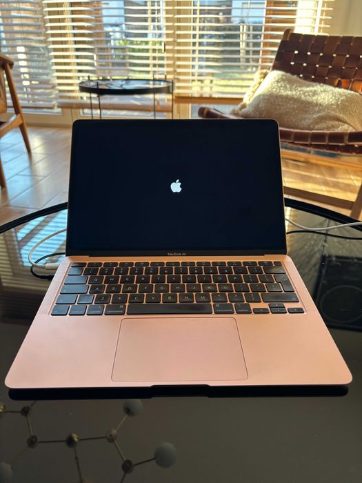 Macbook Air 13" - 2020 - A2179 - stan BDB - Rose Gold