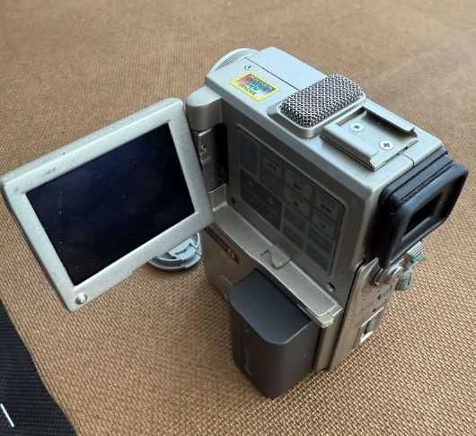 Câmara Sony DCR-PCR MiniDV