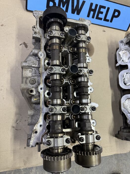 Головка блока цилиндров гбц голова левая правая Jeep Cherokee 3.2 V6 Pentastar Двигатель Двигун