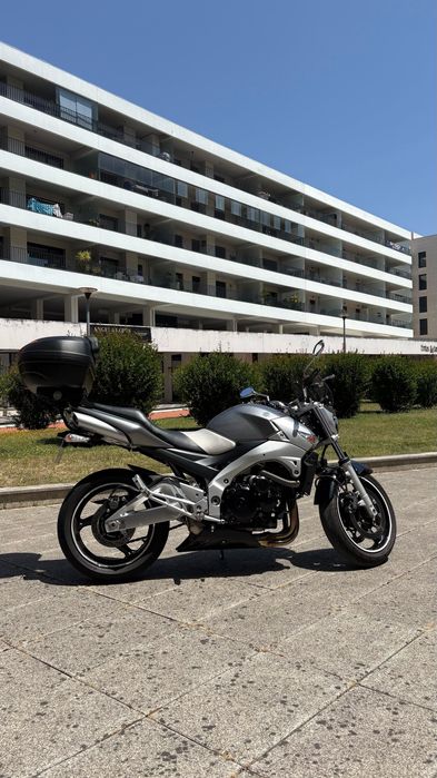 Suzuki GSR 600 - 2006 20 000KM