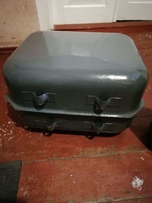 Продам каністри 10л.30-40л.