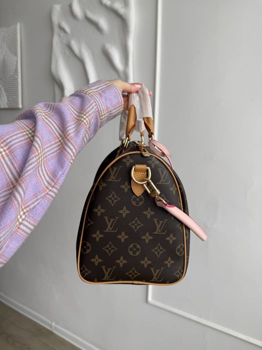Сумочка в стилі LV