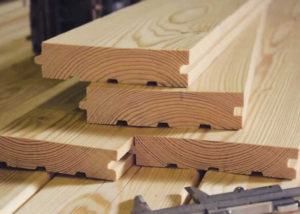 Підлогова дошка із замками, суха, шліфована, готова до укладки