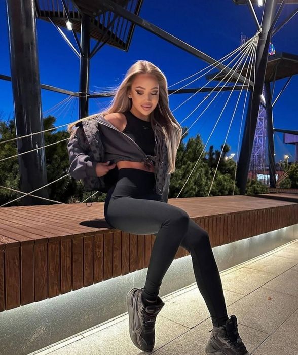 Легінси жіночі чорні