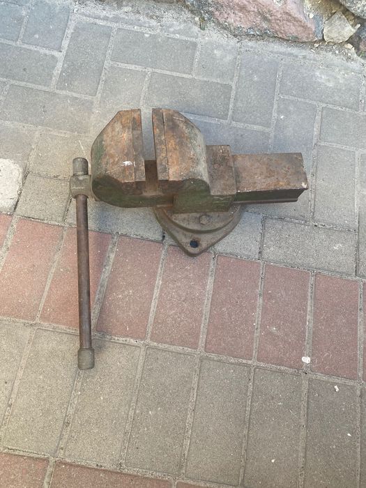 Інструмент для гаража