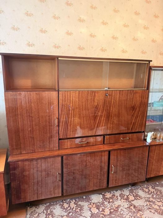 Старі різні меблі, безкоштовно