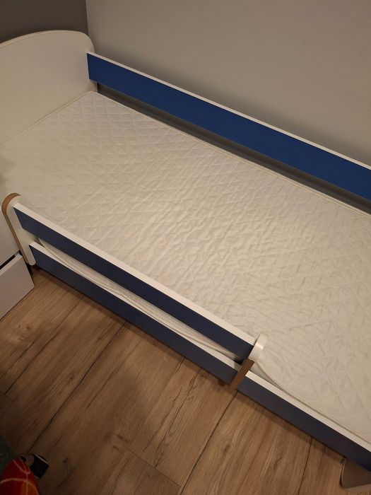 Łóżko dziecięce z szufladą + materac