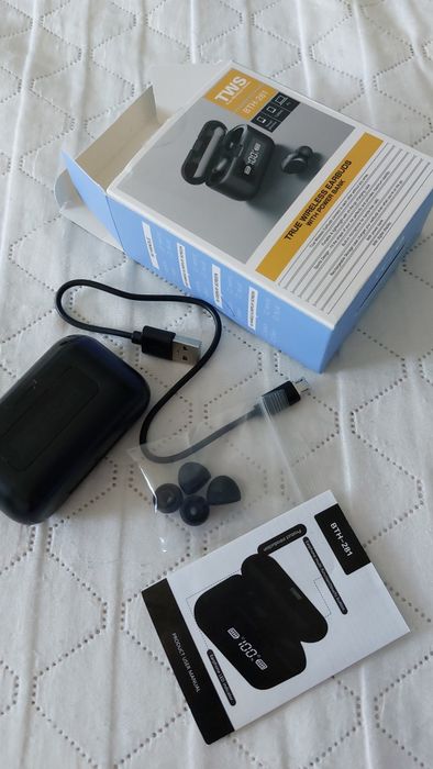 Słuchawki tws bth 281 z power bankiem