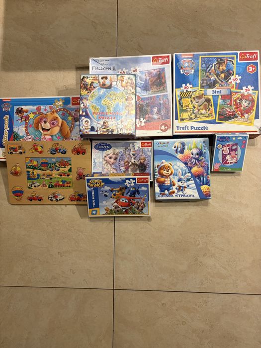 Zestaw puzzli