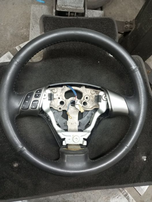 Руль Mazda 3 BK 2003-2009 Рулевое колесо руль мультируль