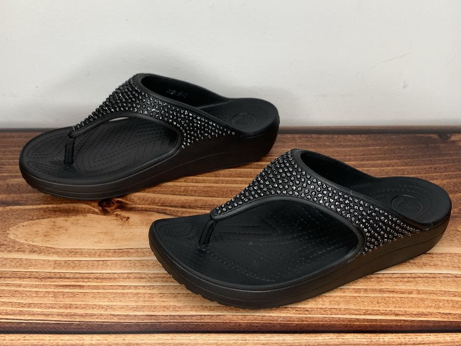 Crocs_Sloane Flip_Japonki Klapki Klasyczne Damskie Buty_38-39_24.5 cm