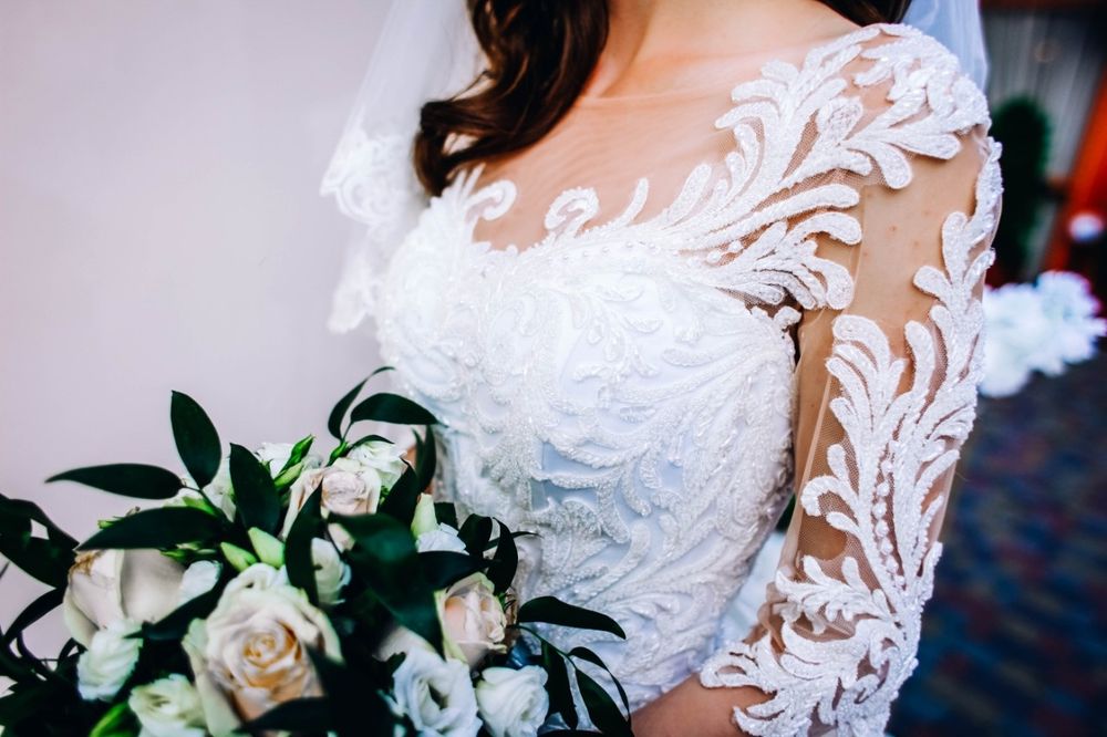 Весільне плаття продам