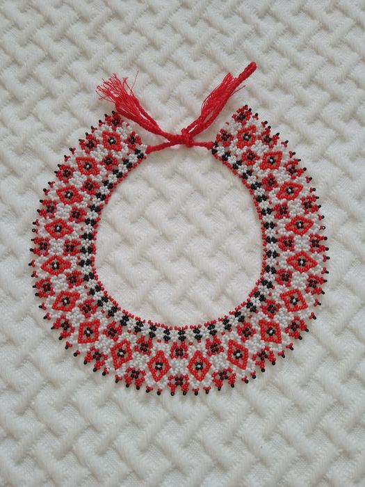 Намисто з бісеру.