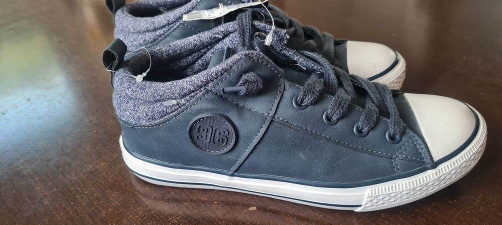 Nowe trampki rozmiar 37 Okaidi