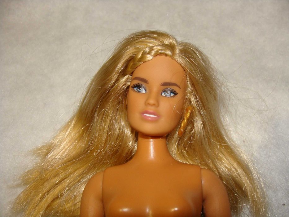 Barbie Fashionistas Urban Camo Doll (Curvy) (Ref. FJF54)