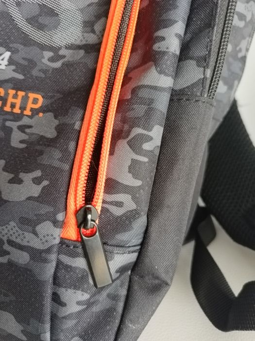 Стильний  яскравий рюкзак