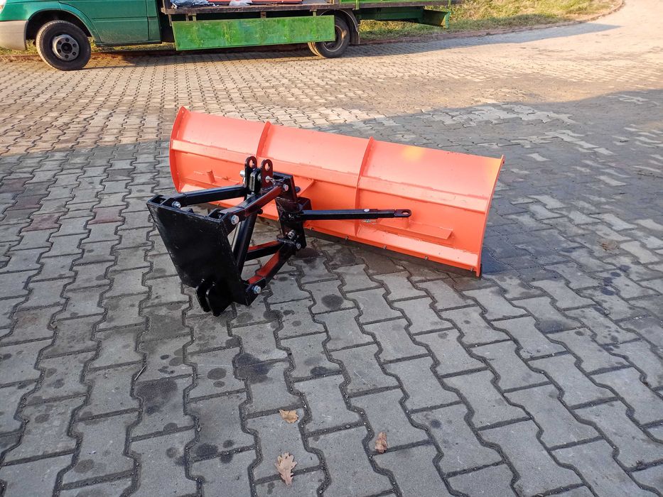 Pług do odśnieżania 150cm do traktorka z uniwersalną płytą montażową
