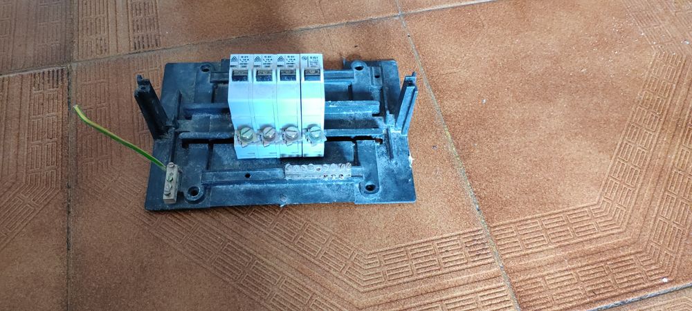 Dijuntor em bom estado