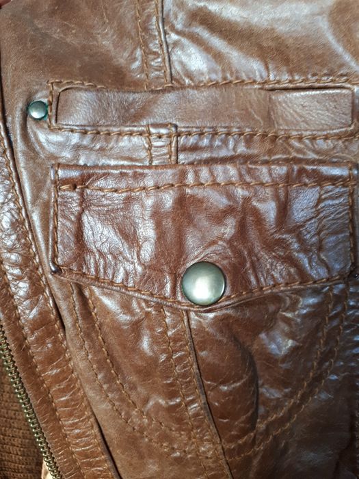 Casaco pele cor camel. Bershka. Tam S.