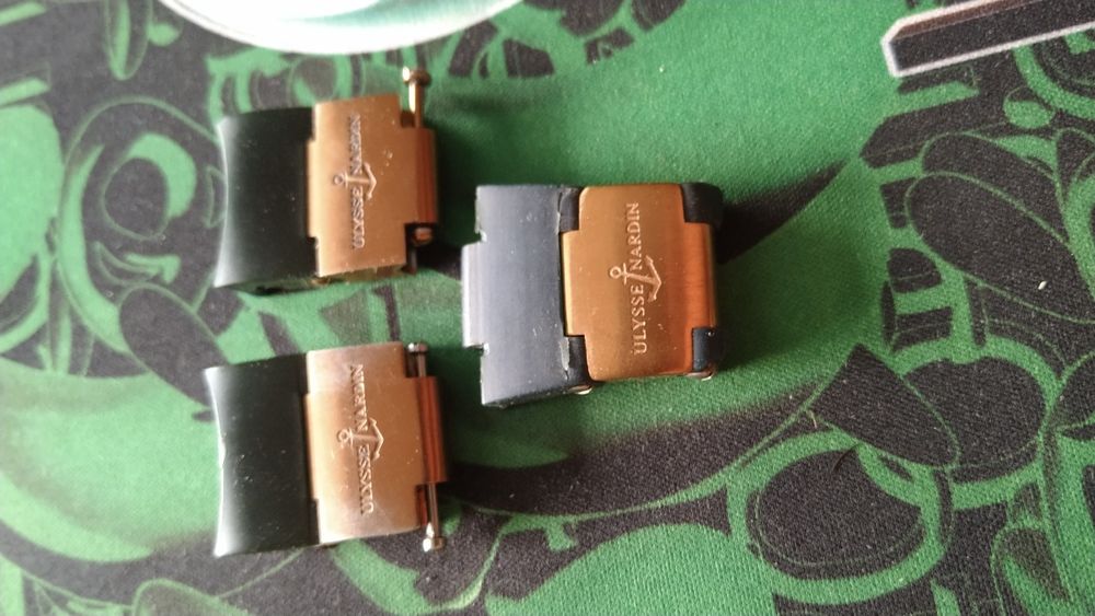 Вставка в ремешок Ulysse Nardin