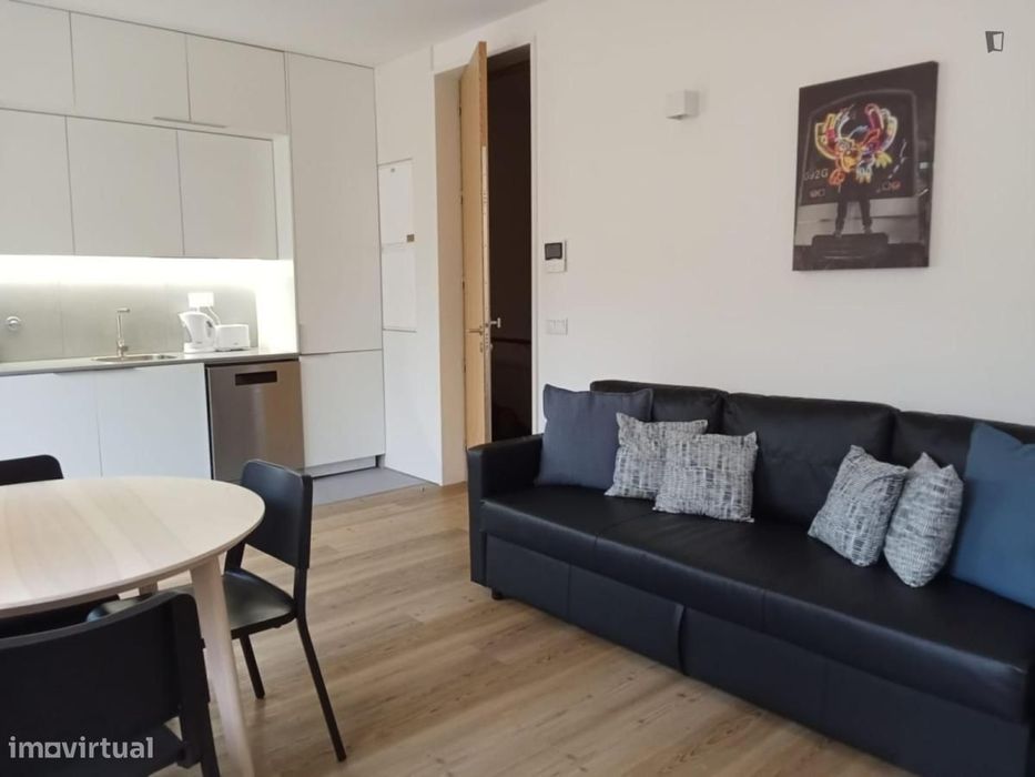 Apartamento com 1 quartos - localizado em Santa Marinha Porto
