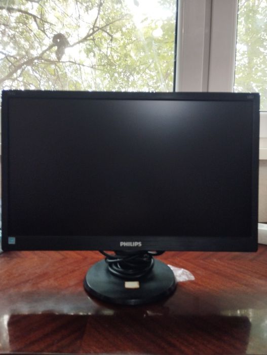 Монитор PHILIPS в отличном состоянии