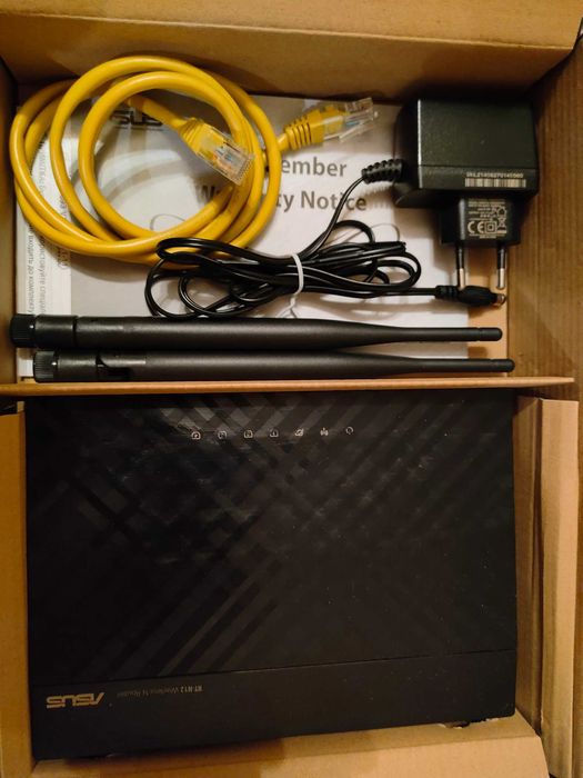 Router Asus RT-N12 N300 2.4 GHz 3w1 (stan b.dobry)