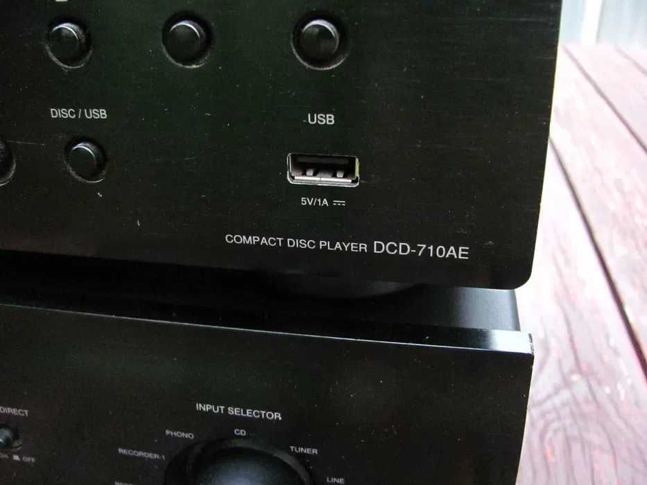 Odtwarzacz CD Denon DCD710AE