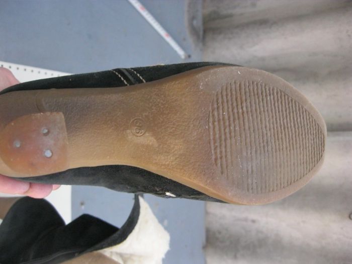 Продам женские сапоги