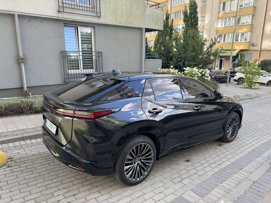 ОБМІН Lexus RZ 450 e Електричний