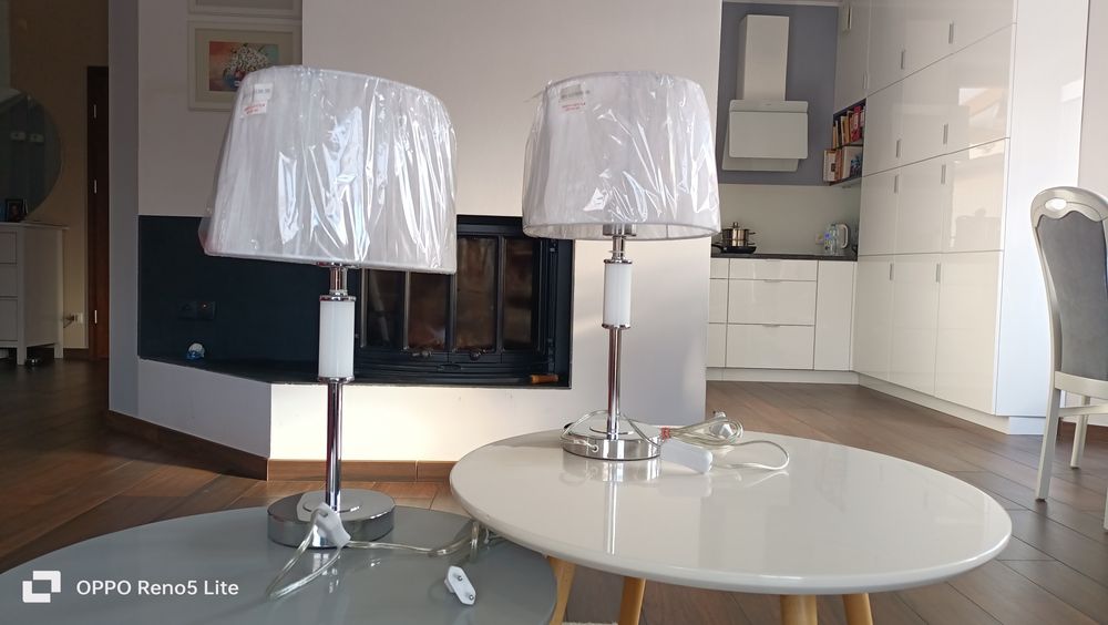 Lampy stołowe nowe.