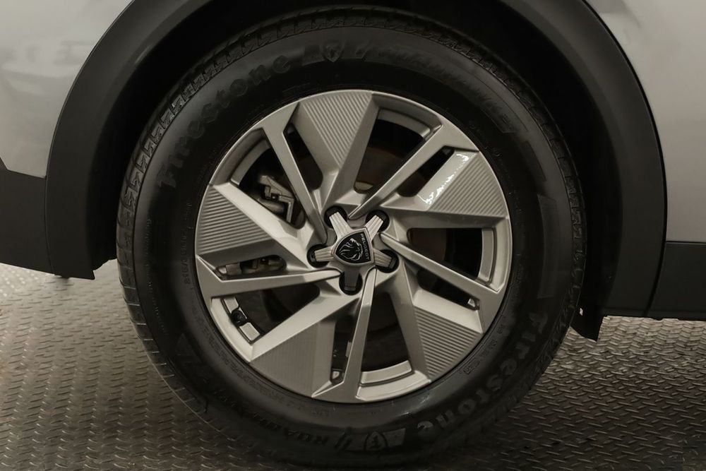 Peugeot 408 1.6 Hybrid Allure e-EAT8 foto 5