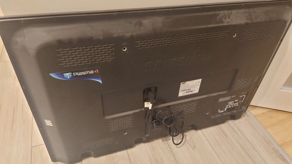 Telewizor plazmowy Samsung 43 cale 3D uszkodzony