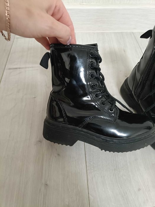 Дитячі черевички