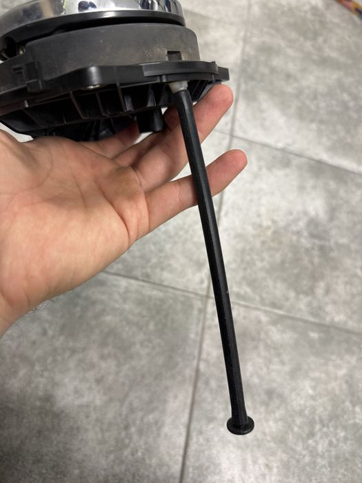 Zamek klamka klapy bagażnika emblemat VW Passat B8