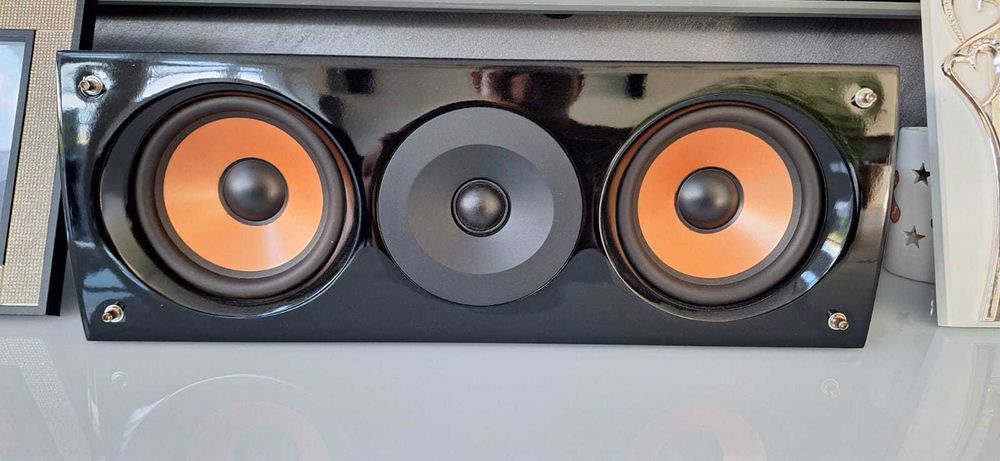 kino domowe 5.0 Yamaha RX-V483 MusicCast + Pure Acoustics Nova 6
